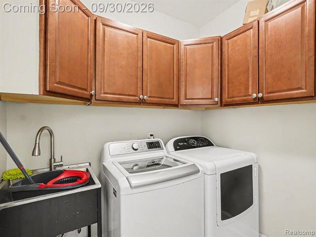 623 Ambleside Lane, Canton, MI 48187