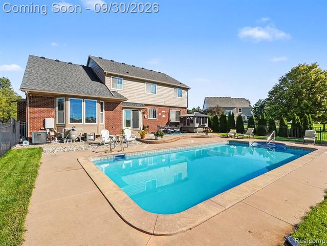 623 Ambleside Lane, Canton, MI 48187