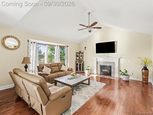 623 Ambleside Lane, Canton, MI 48187