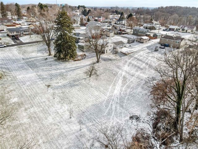 2009 Nippert Ave, Patterson Twp, PA 15010