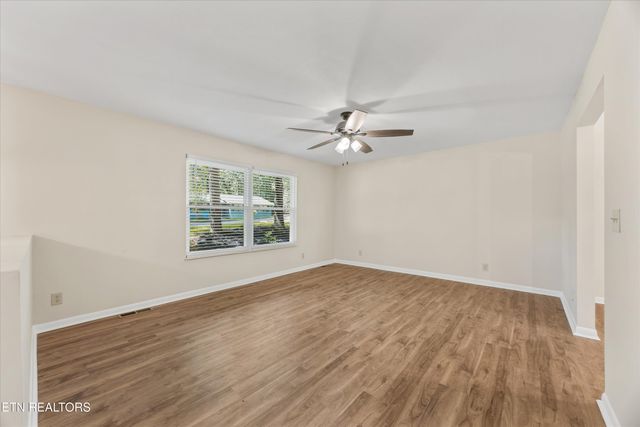 138 Newport Drive, Oak Ridge, TN 37830