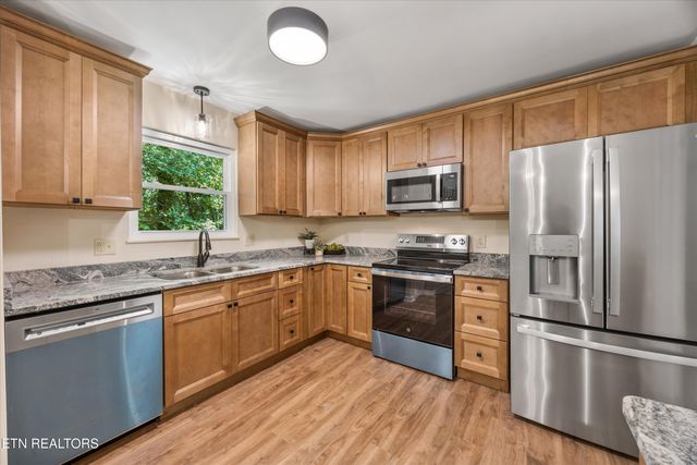 138 Newport Drive, Oak Ridge, TN 37830