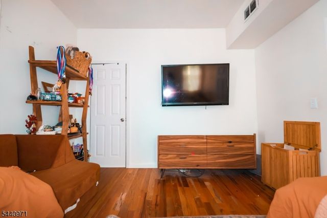 161 Milford Ave, Newark City, NJ 07108