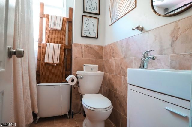 161 Milford Ave, Newark City, NJ 07108