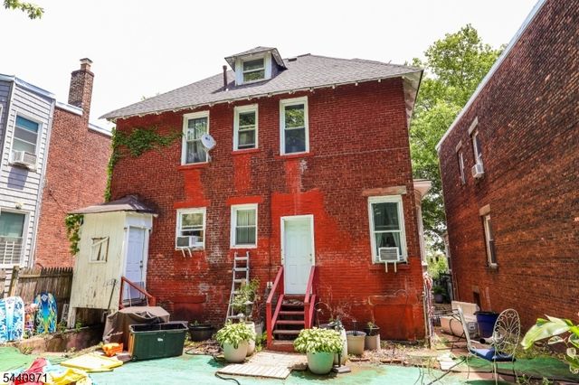161 Milford Ave, Newark City, NJ 07108