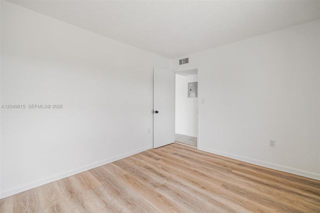 6200 W Flagler Street 208, Miami, FL 33144