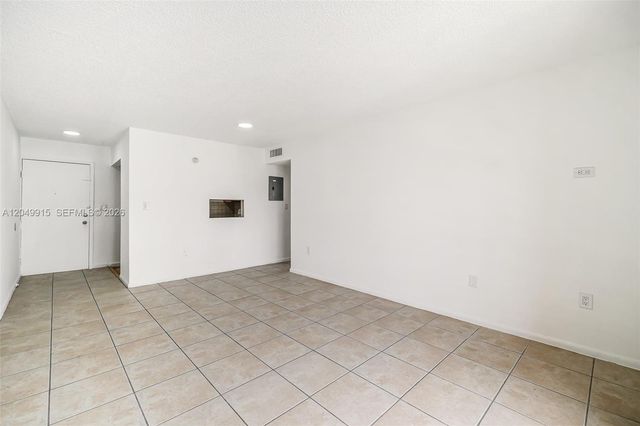6200 W Flagler Street 208, Miami, FL 33144
