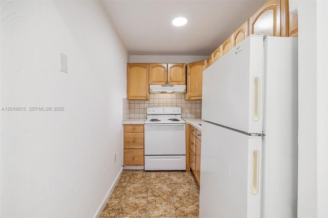 6200 W Flagler Street 208, Miami, FL 33144