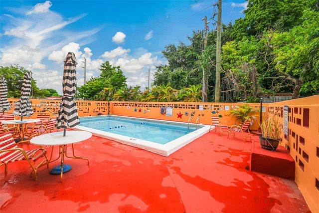 6200 W Flagler Street 208, Miami, FL 33144