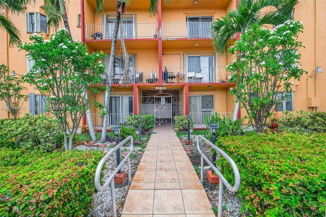 6200 W Flagler Street 208, Miami, FL 33144