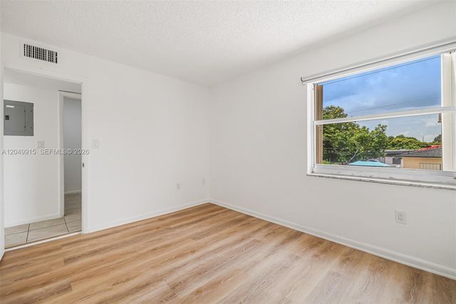 6200 W Flagler Street 208, Miami, FL 33144