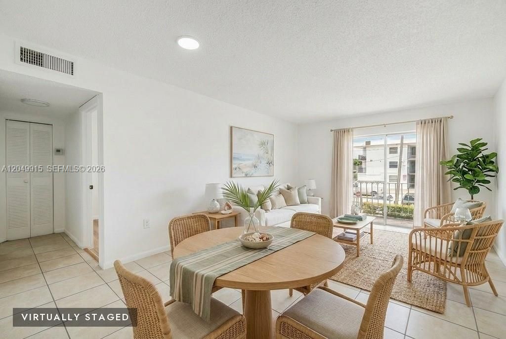 6200 W Flagler Street 208, Miami, FL 33144