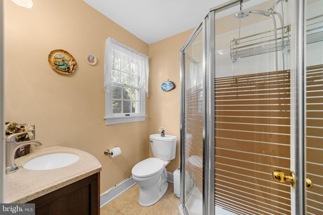 38 LARSEN RD, Ringoes, NJ 08551