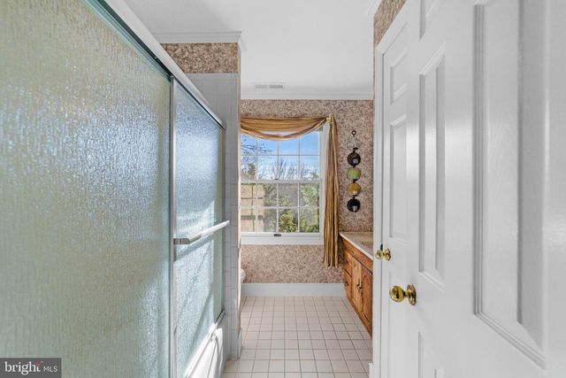 38 LARSEN RD, Ringoes, NJ 08551