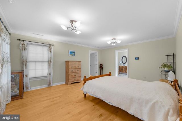 38 LARSEN RD, Ringoes, NJ 08551