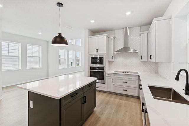 9476 HARTLINE WAY, Orlando, FL 32827