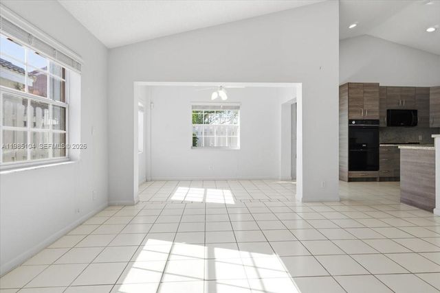 354 Bermuda Springs Dr, Weston, FL 33326