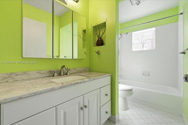 354 Bermuda Springs Dr, Weston, FL 33326