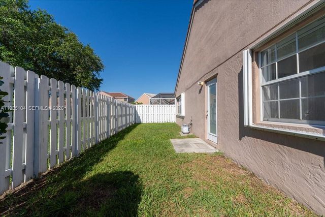 354 Bermuda Springs Dr, Weston, FL 33326