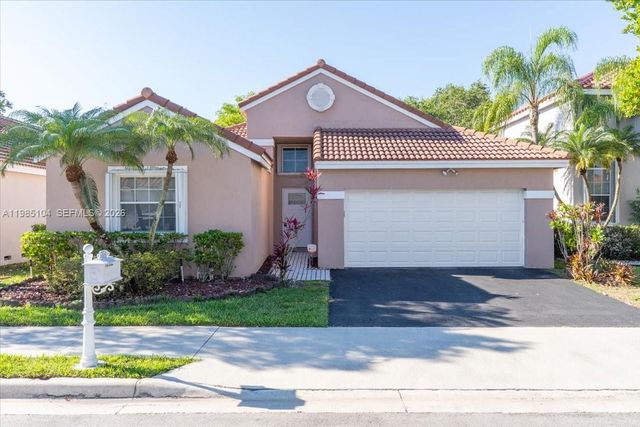 354 Bermuda Springs Dr, Weston, FL 33326