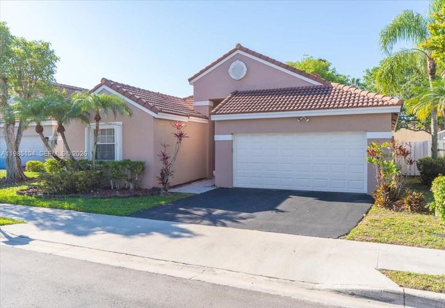 354 Bermuda Springs Dr, Weston, FL 33326