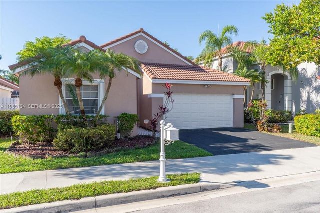 354 Bermuda Springs Dr, Weston, FL 33326