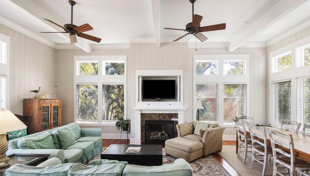 9 24th Avenue, Isle Of Palms, SC 29451