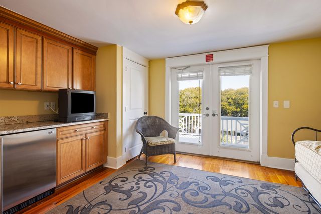 9 24th Avenue, Isle Of Palms, SC 29451