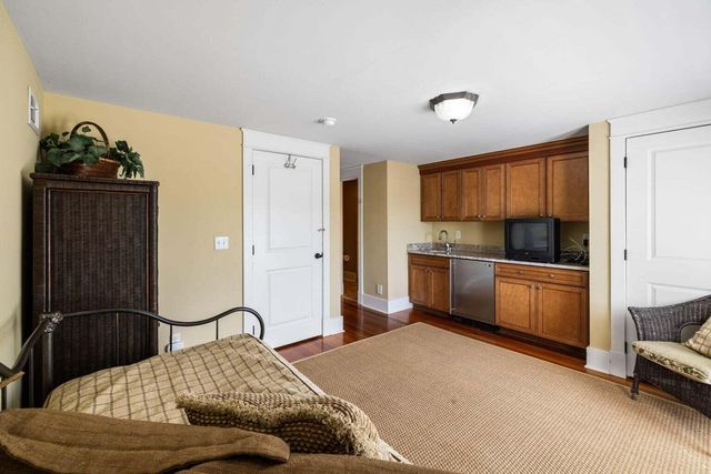 9 24th Avenue, Isle Of Palms, SC 29451