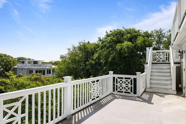 9 24th Avenue, Isle Of Palms, SC 29451