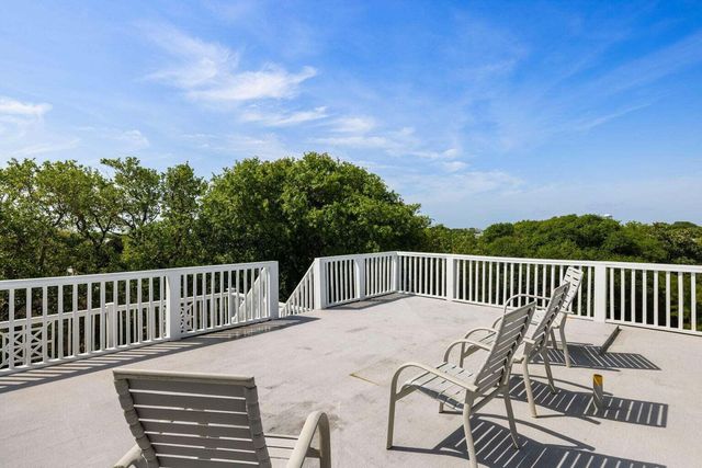 9 24th Avenue, Isle Of Palms, SC 29451