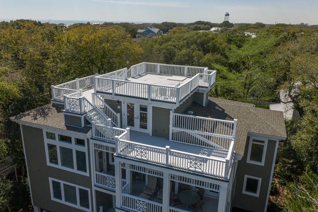 9 24th Avenue, Isle Of Palms, SC 29451