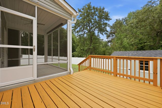 15 Dandelion Place, Spring Lake, NC 28390