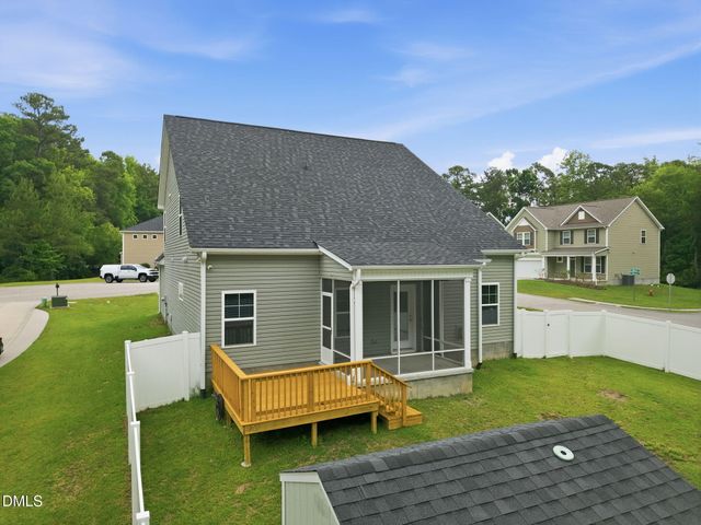 15 Dandelion Place, Spring Lake, NC 28390
