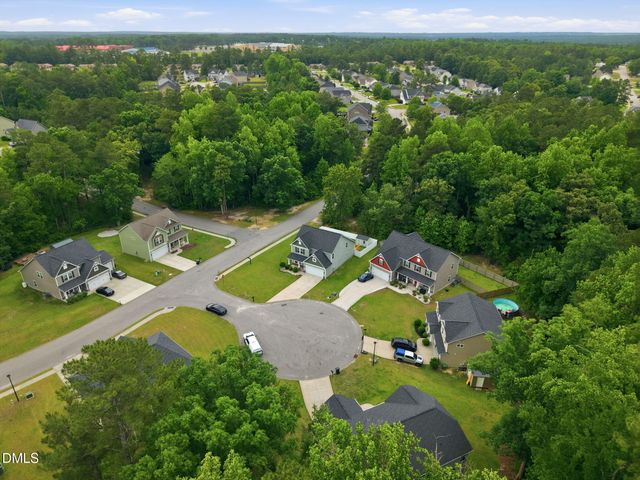 15 Dandelion Place, Spring Lake, NC 28390
