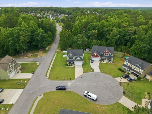 15 Dandelion Place, Spring Lake, NC 28390