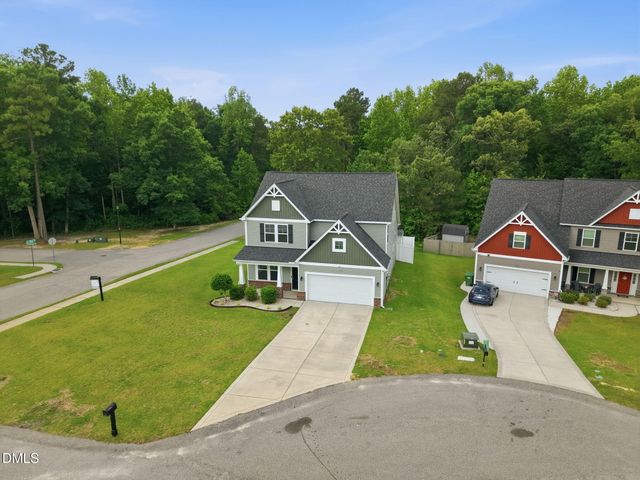 15 Dandelion Place, Spring Lake, NC 28390