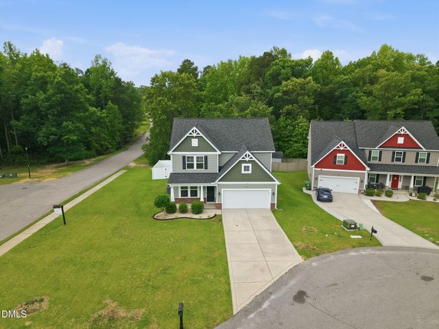 15 Dandelion Place, Spring Lake, NC 28390