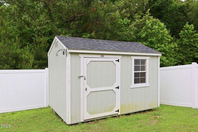 15 Dandelion Place, Spring Lake, NC 28390