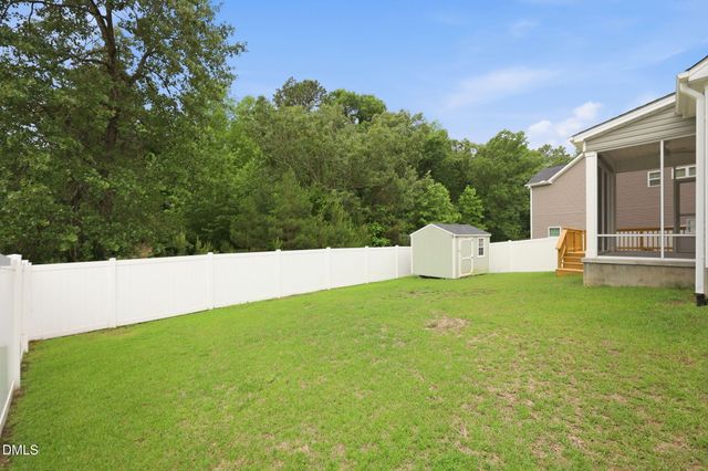 15 Dandelion Place, Spring Lake, NC 28390