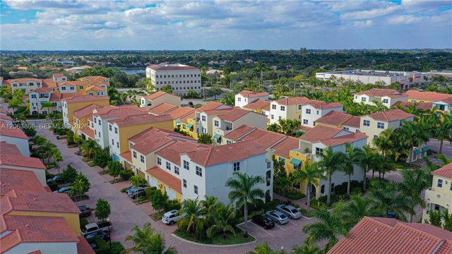 12403 NW 18th Court 12403, Pembroke Pines, FL 33028