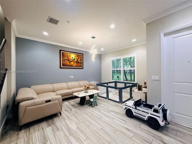 12403 NW 18th Court 12403, Pembroke Pines, FL 33028
