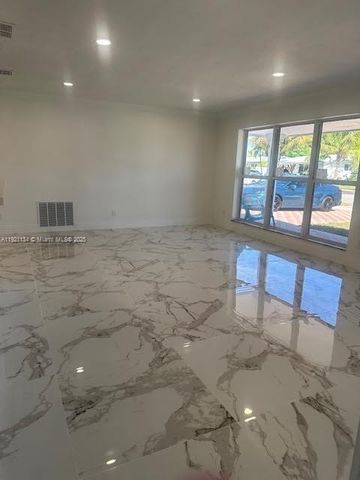 2220 SW 67th Way, Miramar, FL 33023