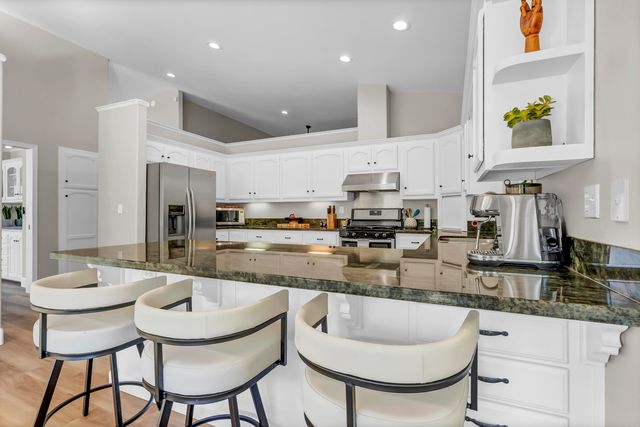 42076 Black Oak Drive, Three Rivers, CA 93271