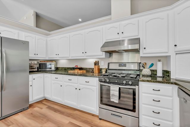 42076 Black Oak Drive, Three Rivers, CA 93271