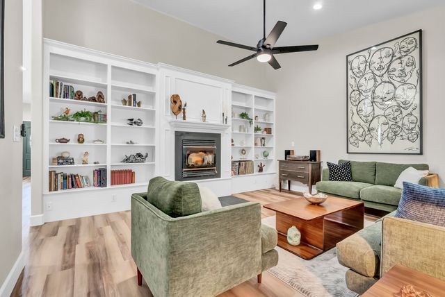 42076 Black Oak Drive, Three Rivers, CA 93271