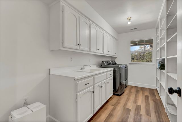 42076 Black Oak Drive, Three Rivers, CA 93271