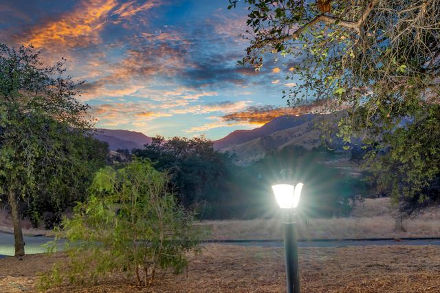 42076 Black Oak Drive, Three Rivers, CA 93271