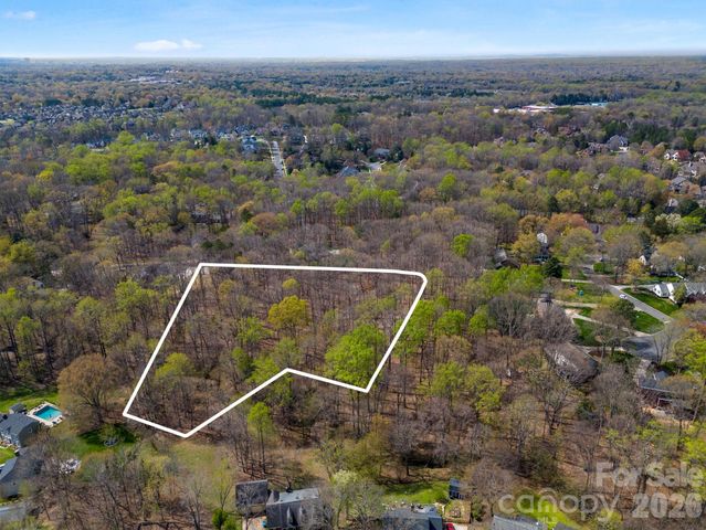 801 Reverdy Lane, Matthews, NC 28105