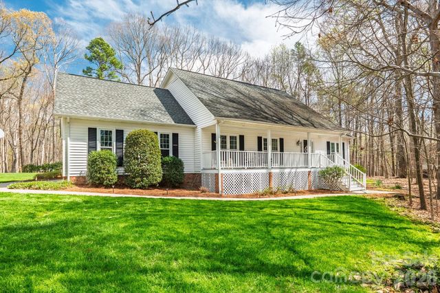 801 Reverdy Lane, Matthews, NC 28105